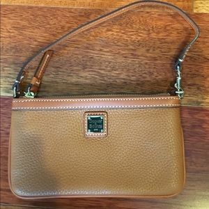 Authentic Dooney & Bourke clutch NWOT